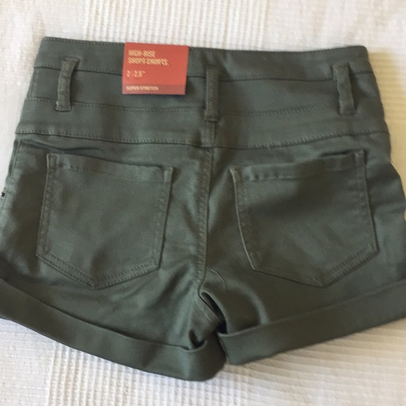 High Rise Shorts - Picture 4 of 5